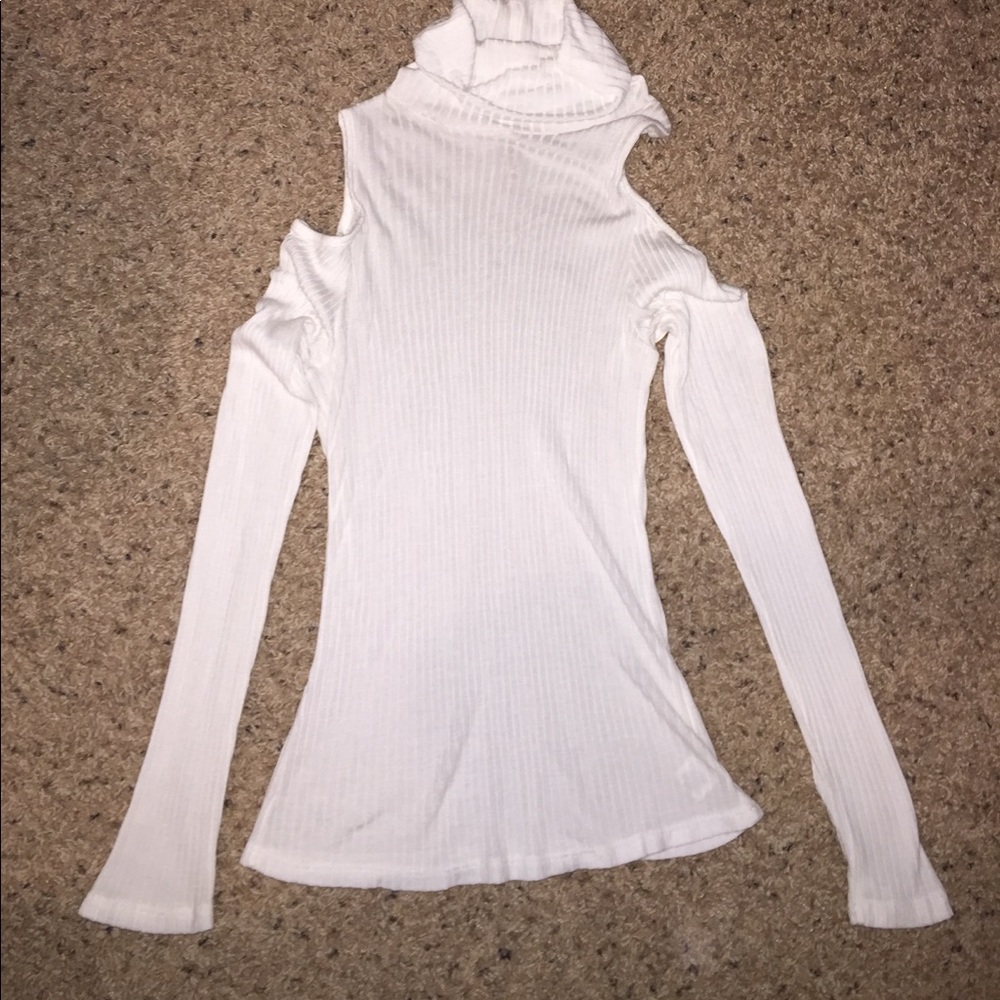 Emma & Sam White Ribbed Turtle Neck Cold Shoulder - Picture 3 of 5